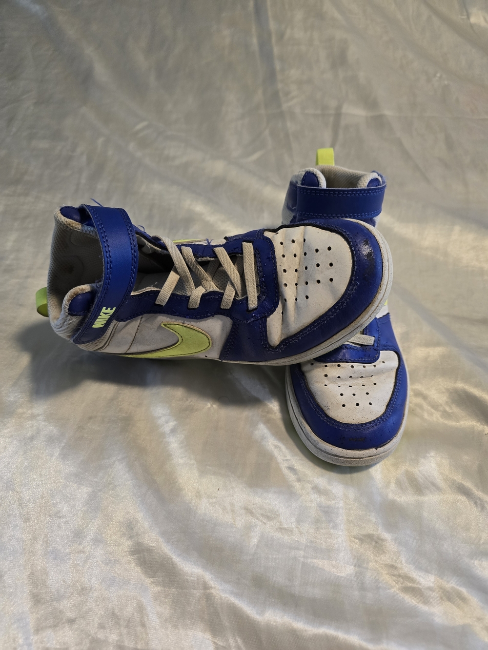 Nike Kids High-Top Sneakers in Blue, White and Lime